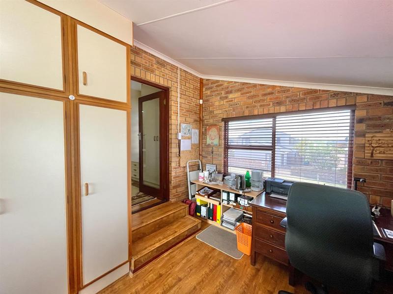 4 Bedroom Property for Sale in Tergniet Western Cape